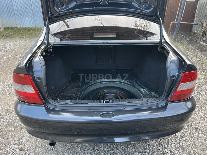 Opel Vectra 1997, 321,000 km - 1.6 l - Qazax