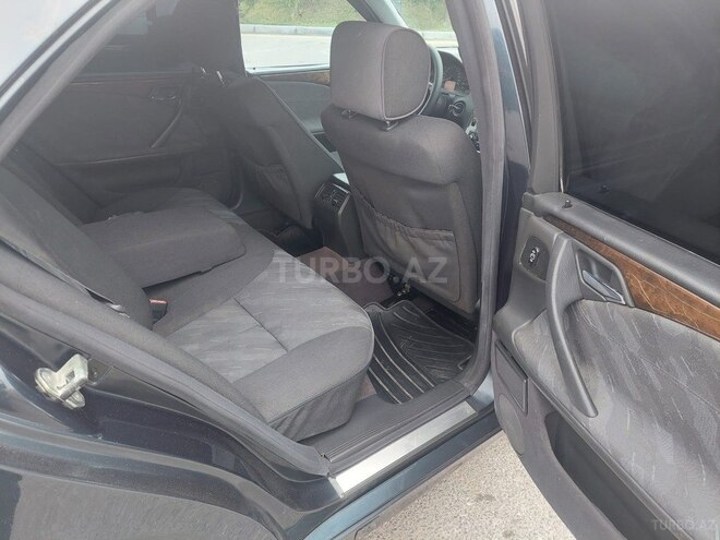 Mercedes E 240 2000, 305,000 km - 2.4 l - Bakı