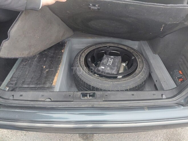 Mercedes E 240 2000, 305,000 km - 2.4 l - Bakı
