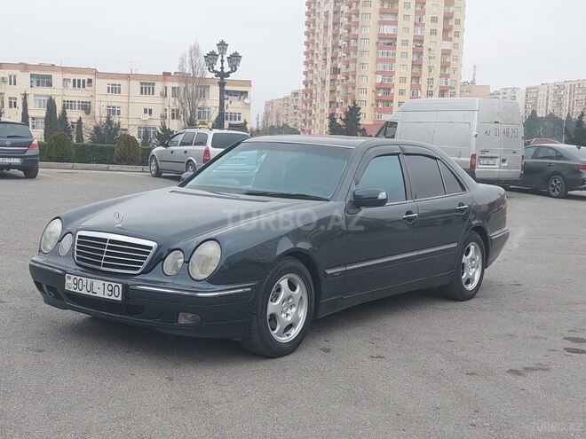 Mercedes E 240 2000, 305,000 km - 2.4 l - Bakı