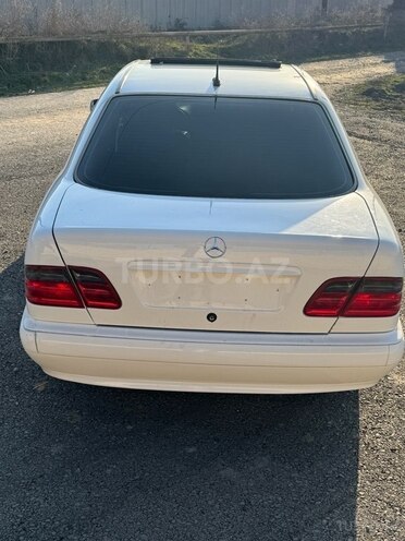 Mercedes E 220 d 2002, 809,330 km - 2.2 l - Sabirabad