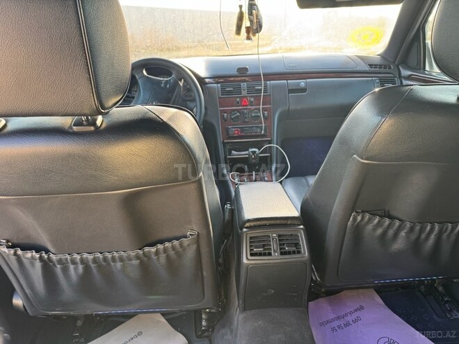 Mercedes E 220 d 2002, 809,330 km - 2.2 l - Sabirabad