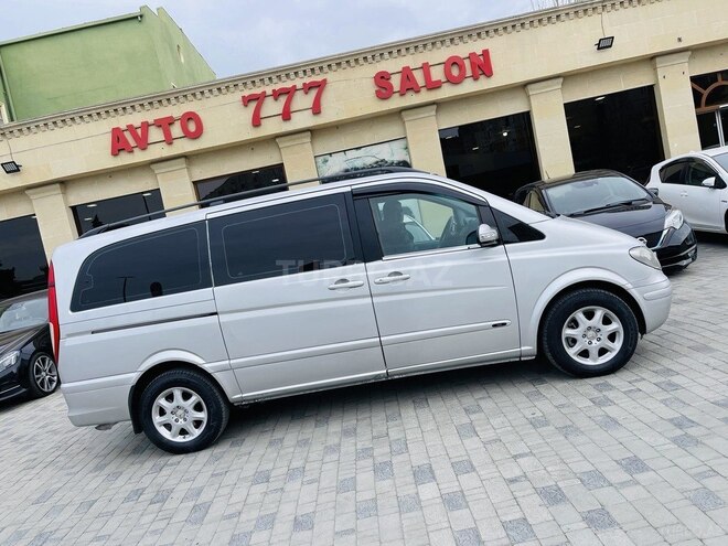 Mercedes Viano-4