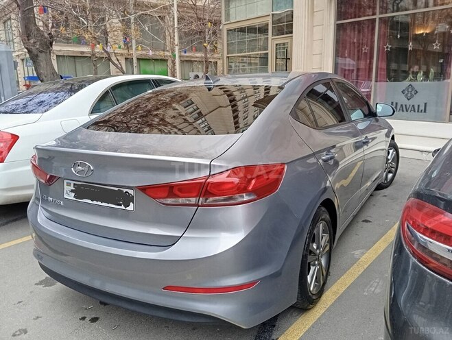 Hyundai Elantra 2016, 193,121 km - 2.0 l - Bakı