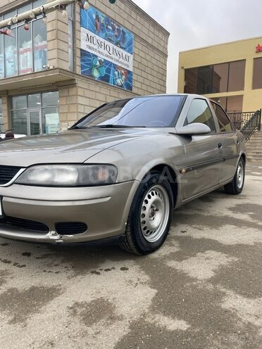 Opel Vectra 1996, 163,000 km - 1.6 l - Bakı