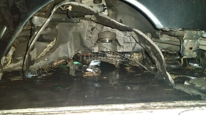 Mercedes E 240 1998, 350,000 km - 2.4 l - Göyçay