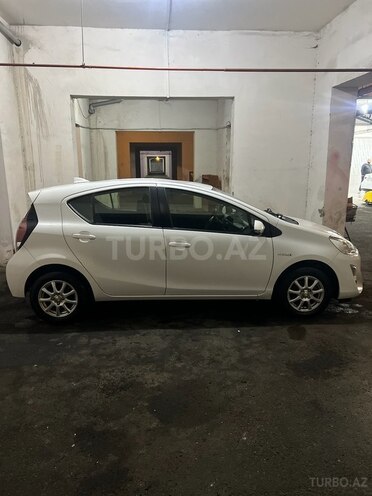 Toyota Aqua 2017, 90,000 km - 1.5 l - Bakı