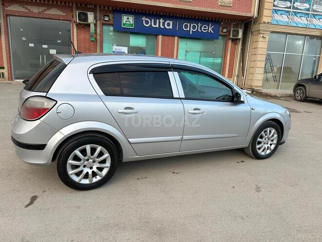 Opel Astra 2006, 230,000 km - 1.4 л - Bakı