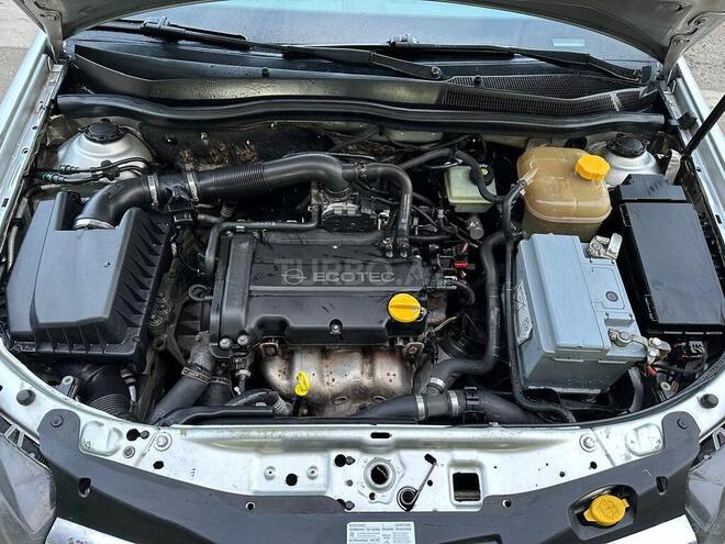 Opel Astra 2006, 230,000 km - 1.4 л - Bakı
