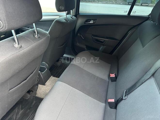 Opel Astra 2006, 230,000 km - 1.4 л - Bakı