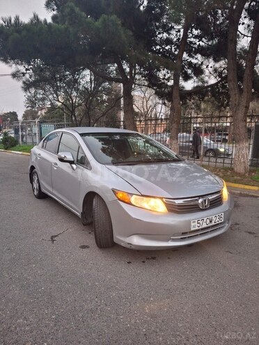Honda Civic 2011, 350,000 km - 1.5 l - Bakı