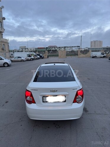 Chevrolet Aveo-3
