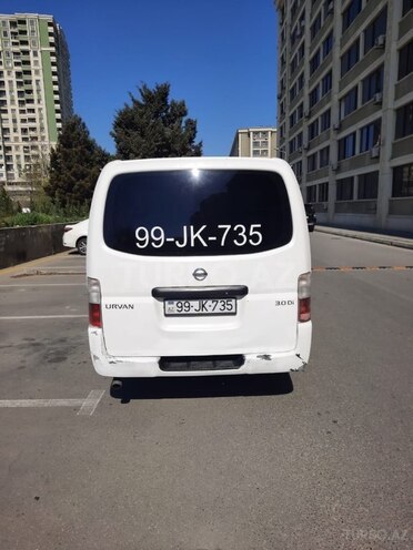 Nissan Urvan 2009, 287,000 km - 3.0 l - Bakı