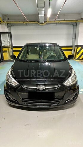 Hyundai Accent-1