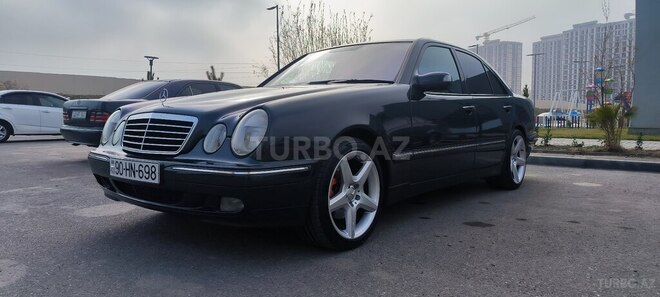 Mercedes E 200 2002, 220,000 km - 2.0 l - Bakı