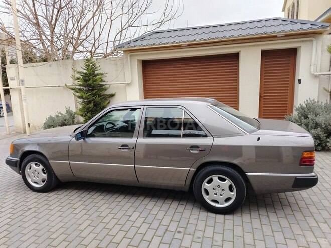 Mercedes E 200 d 1990, 150,000 km - 2.0 l - Bakı