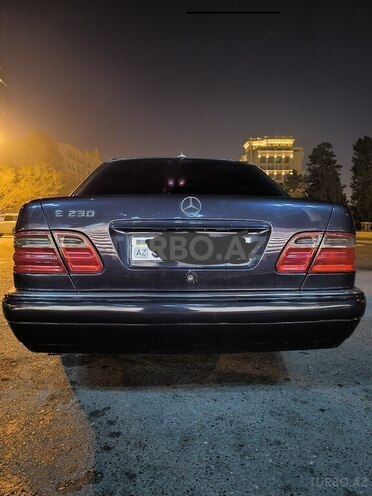 Mercedes E 230 1997, 494,000 km - 2.3 l - Bakı