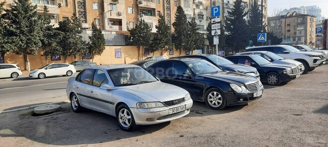 Opel Vectra 1997, 245,000 km - 2.5 l - Bakı