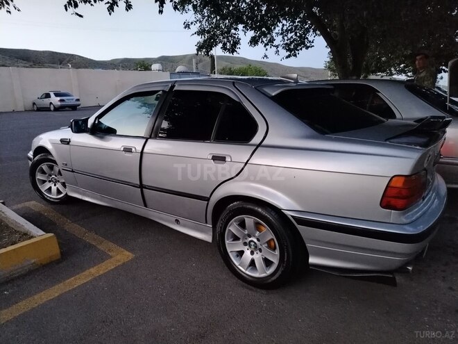 BMW 318 1997, 256,787 km - 1.8 l - Bərdə