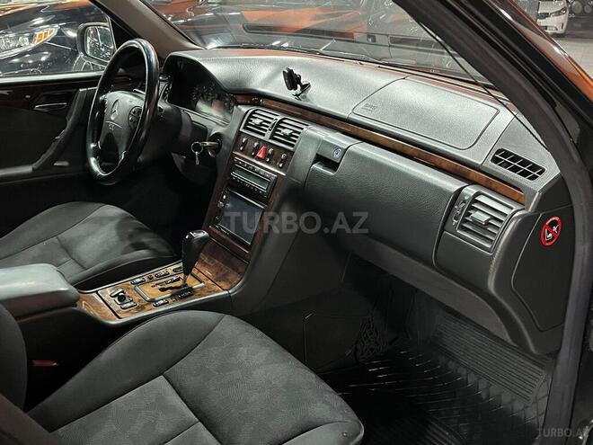 Mercedes E 240 2000, 349,000 km - 2.4 l - Sumqayıt