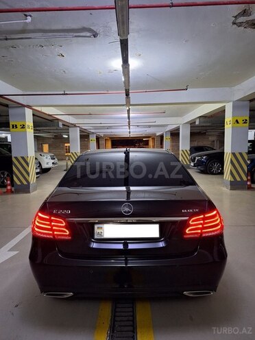 Mercedes E 220 d 2015, 185,000 km - 2.2 л - Ucar