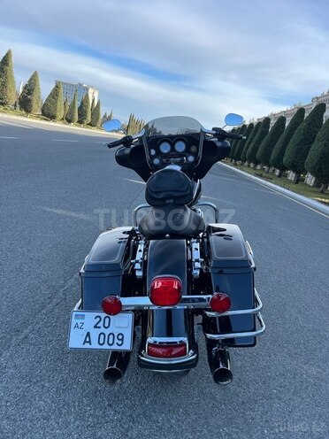 Harley-Davidson Touring Electra Glide-4