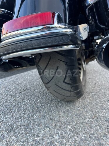 Harley-Davidson Touring Electra Glide-11