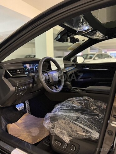 Toyota Camry-8