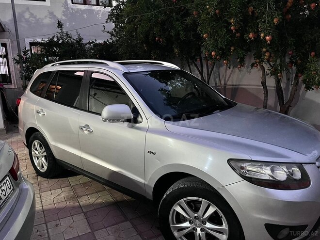 Hyundai Santa Fe 2009, 195,000 km - 2.0 l - Bakı