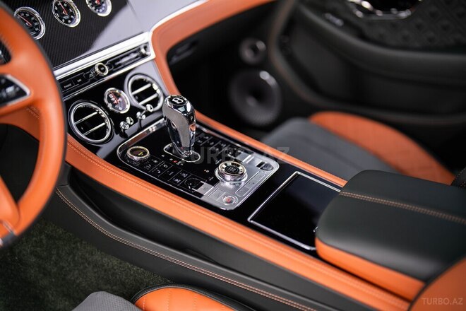 Bentley Continental GT-17