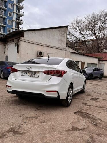 Hyundai Accent 2022, 80,000 km - 1.6 л - Bakı