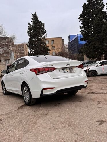 Hyundai Accent 2022, 80,000 km - 1.6 л - Bakı
