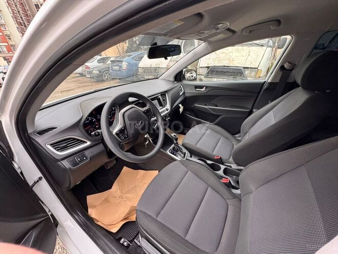 Hyundai Accent 2022, 80,000 km - 1.6 л - Bakı