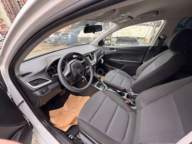 Hyundai Accent 2022, 80,000 km - 1.6 л - Bakı