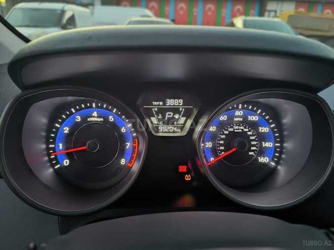Hyundai Elantra 2015, 99,204 km - 1.8 л - Bakı