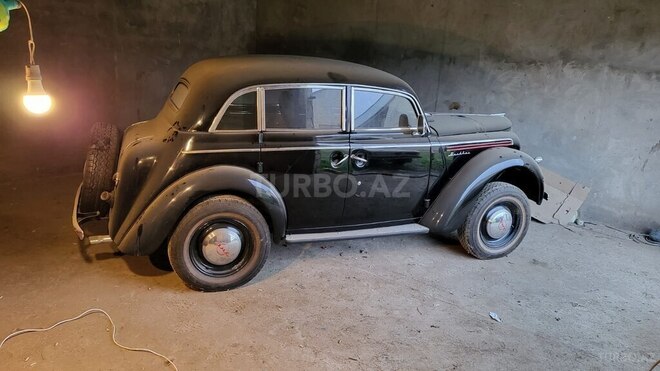 Moskvich 401-3