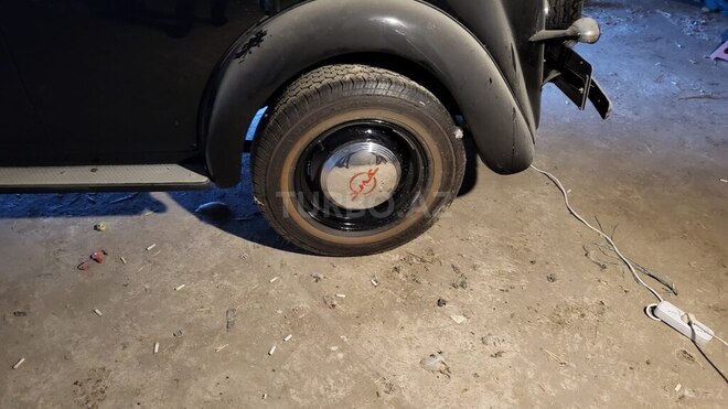 Moskvich 401-9