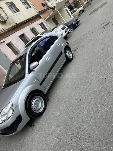 Kia Rio 2007, 380,200 km - 1.4 л - 
