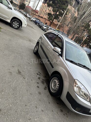 Kia Rio 2007, 380,200 km - 1.4 л - 