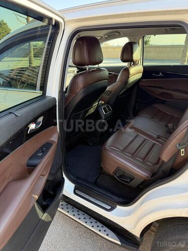 Kia Sorento-10