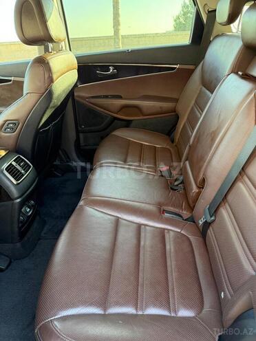 Kia Sorento-11