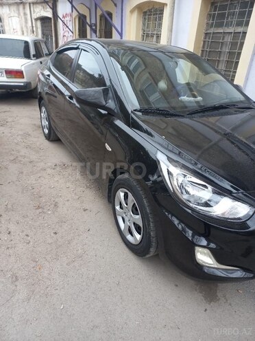 Hyundai Accent 2011, 328,000 km - 1.4 l - Masallı