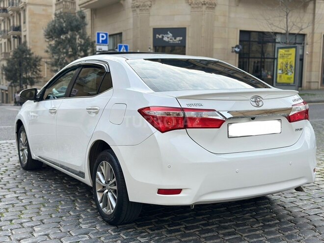 Toyota Corolla 2015, 143,217 km - 2.0 l - Bakı