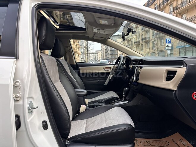 Toyota Corolla 2015, 143,217 km - 2.0 l - Bakı