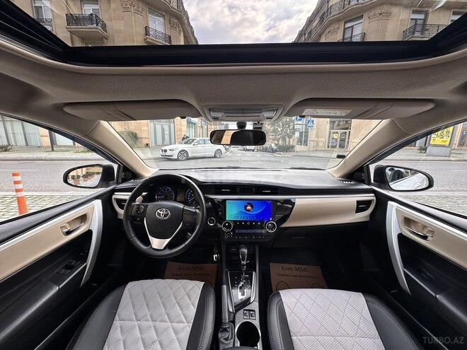 Toyota Corolla 2015, 143,217 km - 2.0 l - Bakı