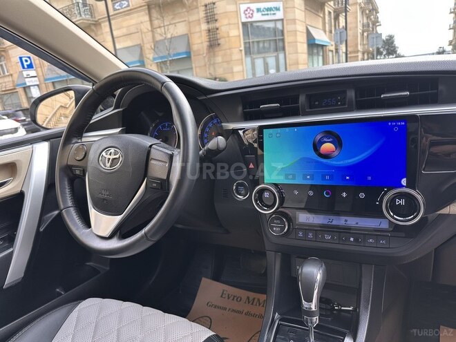 Toyota Corolla 2015, 143,217 km - 2.0 l - Bakı