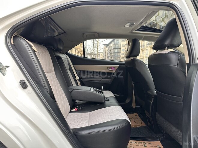 Toyota Corolla 2015, 143,217 km - 2.0 l - Bakı