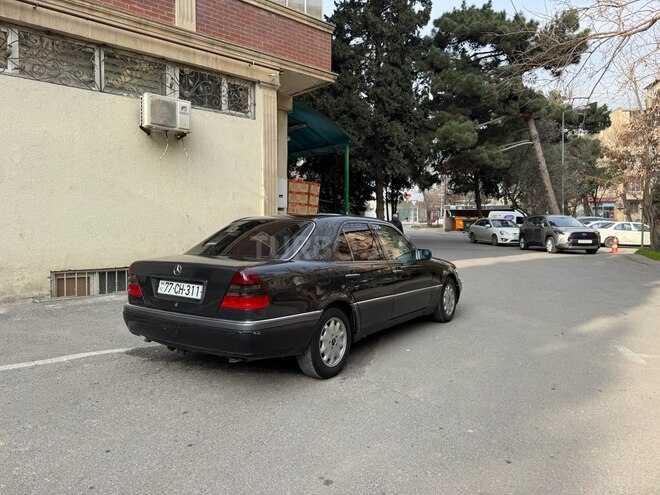 Mercedes C 200 1996, 324,584 km - 2.0 l - Bakı