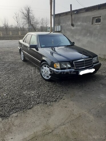 Mercedes C 230 1997, 441,200 km - 2.3 l - Sabirabad