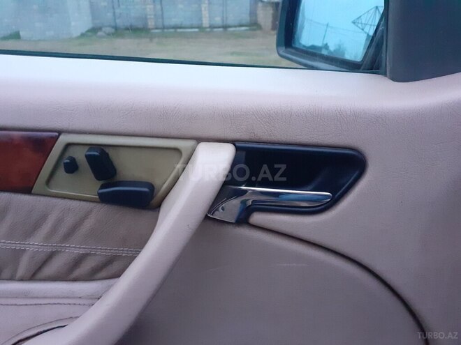 Mercedes C 230 1997, 441,200 km - 2.3 l - Sabirabad